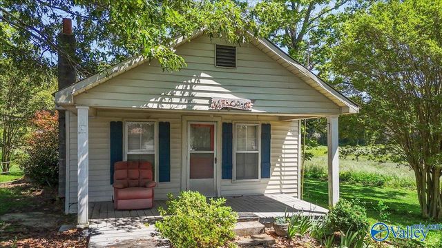 5109 Old Moulton Road, Decatur, AL 35603