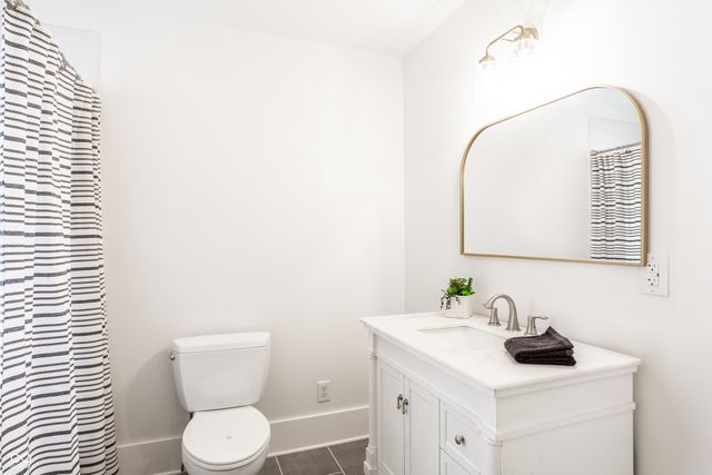 3837 Central Avenue, Indianapolis, IN 46205