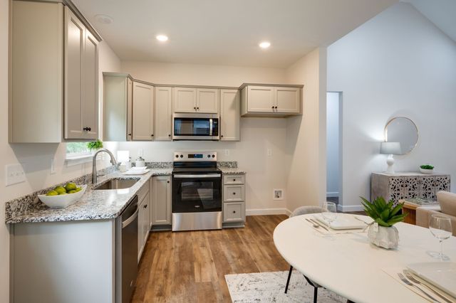 149 Lynn Lane, Charlotte, TN 37036