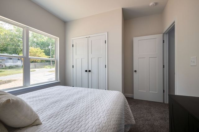 149 Lynn Lane, Charlotte, TN 37036