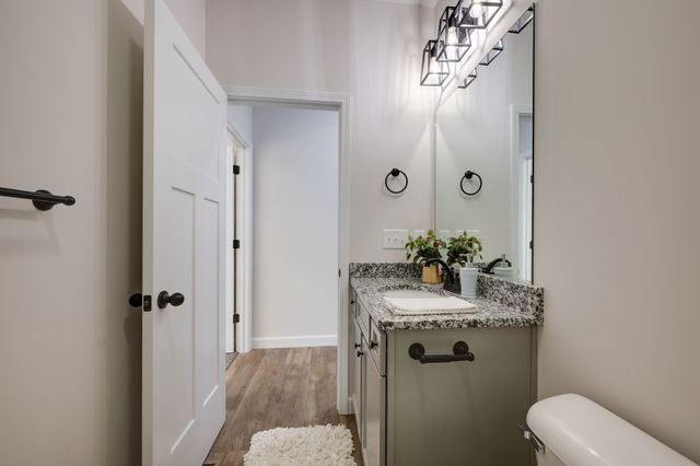 149 Lynn Lane, Charlotte, TN 37036