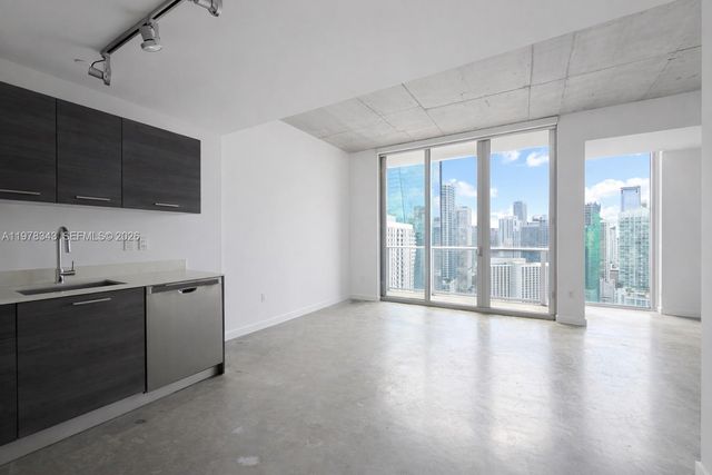 151 SE 1st St 3007, Miami, FL 33131