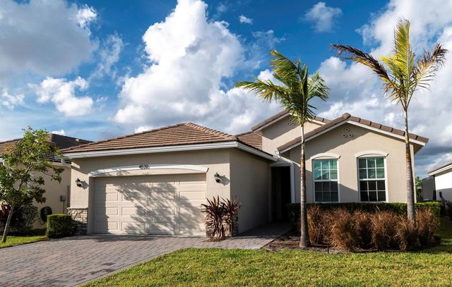4530 NW Exchange Avenue, Jensen Beach, FL 34957