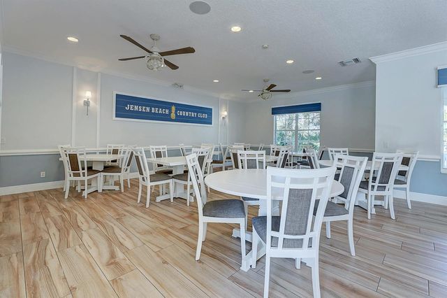 4530 NW Exchange Avenue, Jensen Beach, FL 34957