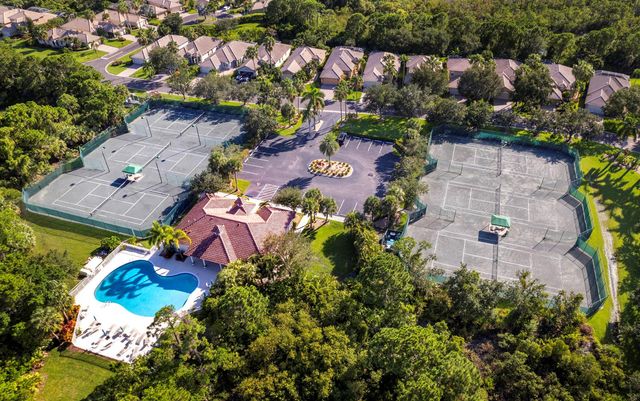 4530 NW Exchange Avenue, Jensen Beach, FL 34957