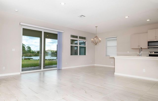 4530 NW Exchange Avenue, Jensen Beach, FL 34957