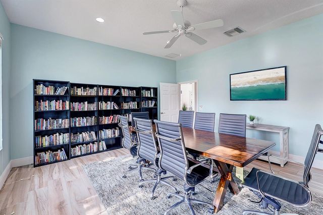 4530 NW Exchange Avenue, Jensen Beach, FL 34957