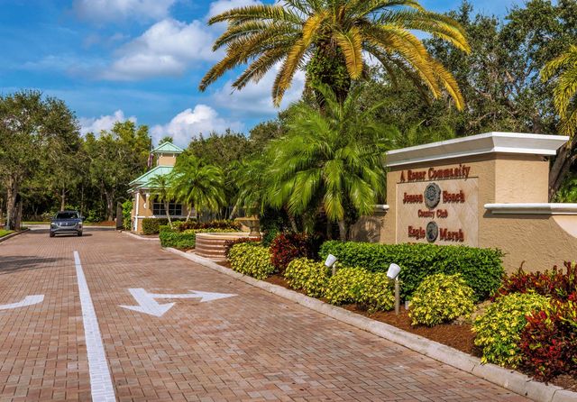 4530 NW Exchange Avenue, Jensen Beach, FL 34957