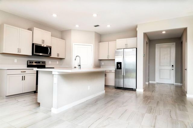 4530 NW Exchange Avenue, Jensen Beach, FL 34957