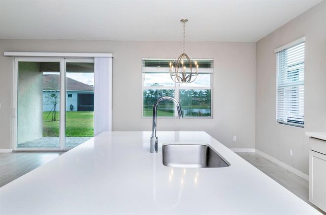 4530 NW Exchange Avenue, Jensen Beach, FL 34957