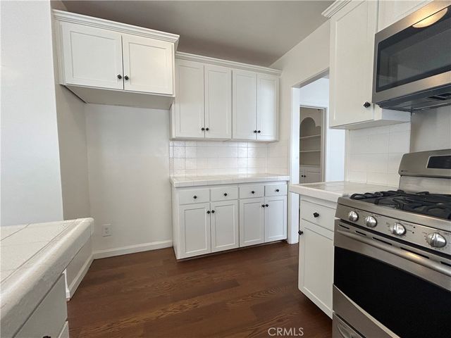 214 E Stocker Street, Glendale, CA 91207