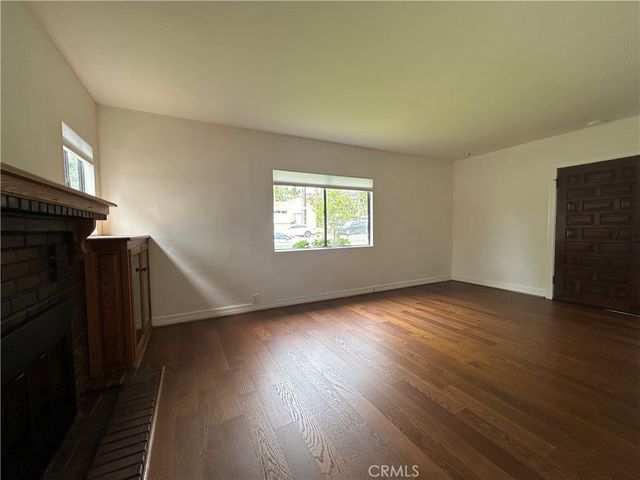 214 E Stocker Street, Glendale, CA 91207
