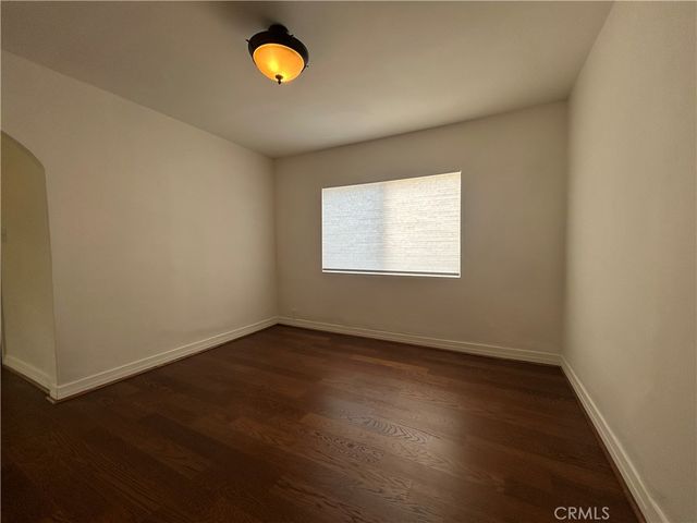 214 E Stocker Street, Glendale, CA 91207