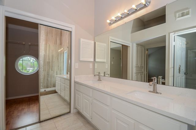2819 Pineleaf Drive, Sugar Land, TX 77479