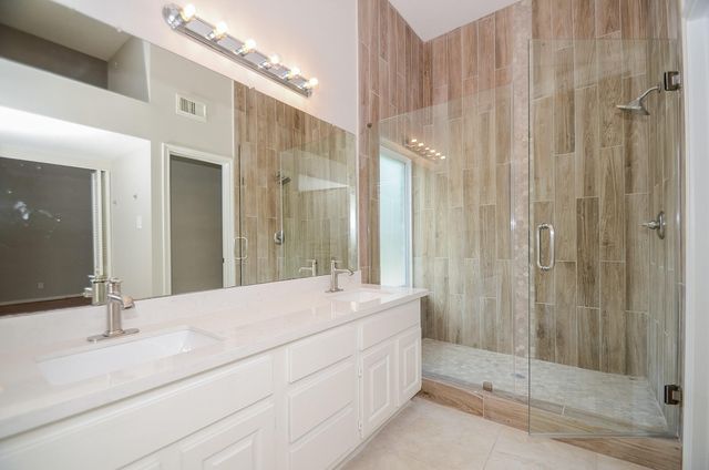 2819 Pineleaf Drive, Sugar Land, TX 77479