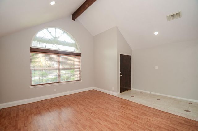 2819 Pineleaf Drive, Sugar Land, TX 77479