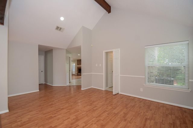 2819 Pineleaf Drive, Sugar Land, TX 77479