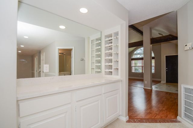 2819 Pineleaf Drive, Sugar Land, TX 77479