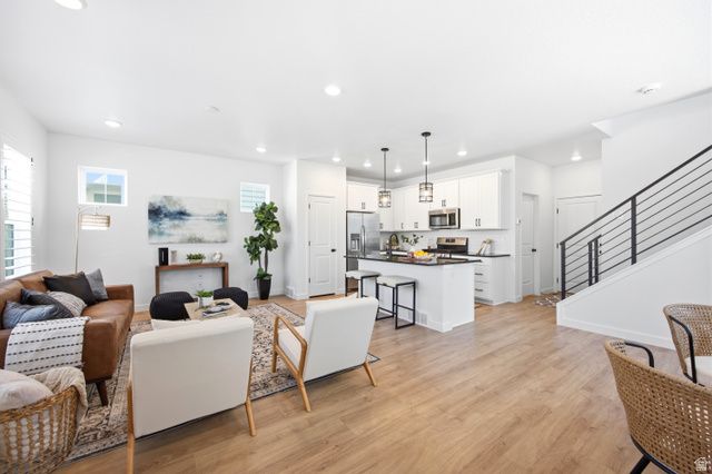11461 S GLASS HILL DR, South Jordan, UT 84009