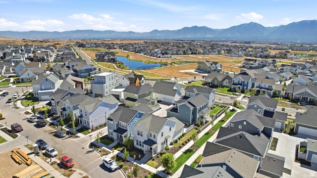 11461 S GLASS HILL DR, South Jordan, UT 84009
