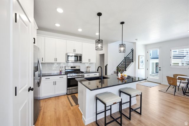 11461 S GLASS HILL DR, South Jordan, UT 84009
