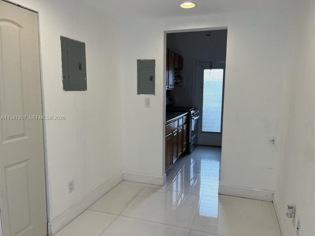 8420 Byron Ave 4, Miami Beach, FL 33141