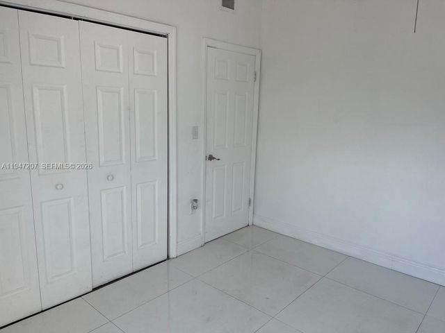 8420 Byron Ave 4, Miami Beach, FL 33141