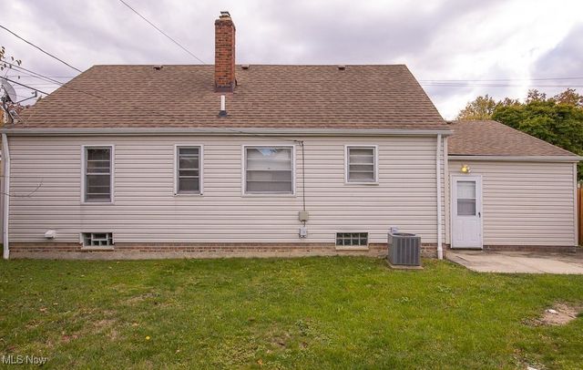 28525 Lakeshore Boulevard, Willowick, OH 44095