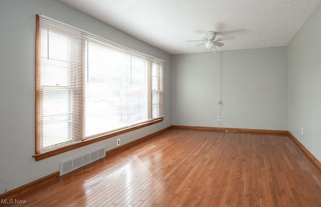 28525 Lakeshore Boulevard, Willowick, OH 44095