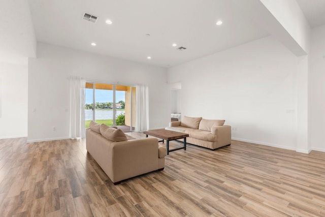 2895 Payson Way, Wellington, FL 33414