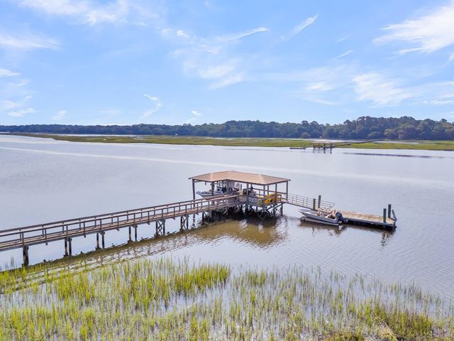 2621 Anchor Watch Drive, Wadmalaw Island, SC 29487
