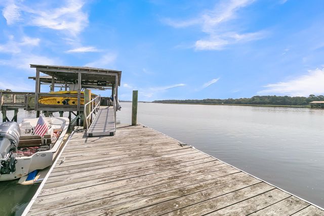 2621 Anchor Watch Drive, Wadmalaw Island, SC 29487