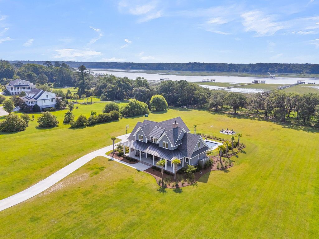 2621 Anchor Watch Drive, Wadmalaw Island, SC 29487