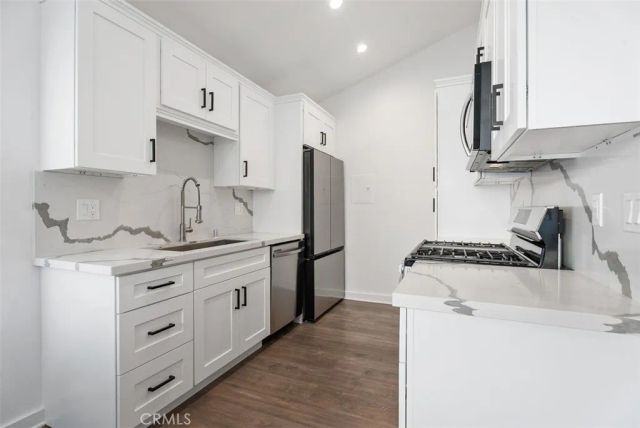 1410 Cabrillo Park Drive E, Santa Ana, CA 92701