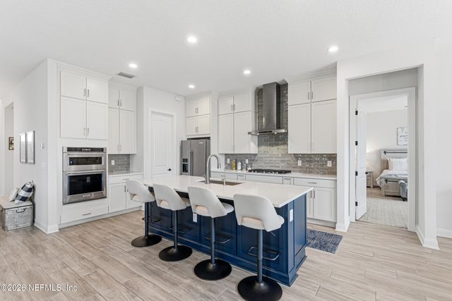 26 HILLENDALE Circle, St. Johns, FL 32259