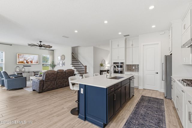 26 HILLENDALE Circle, St. Johns, FL 32259