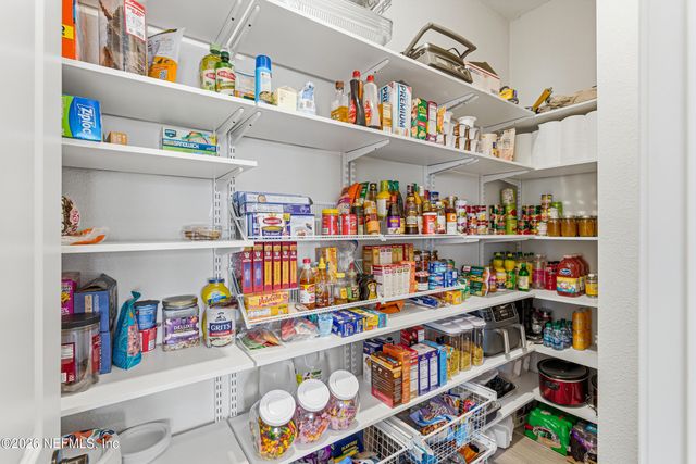 26 HILLENDALE Circle, St. Johns, FL 32259