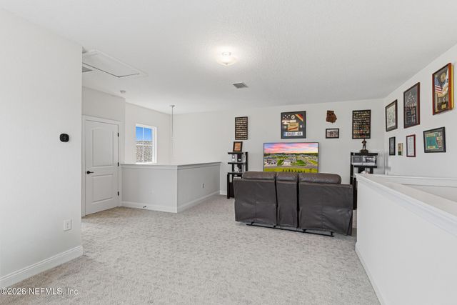 26 HILLENDALE Circle, St. Johns, FL 32259