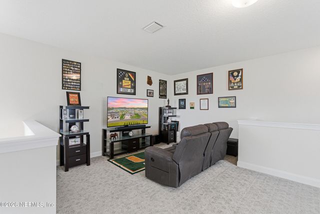 26 HILLENDALE Circle, St. Johns, FL 32259