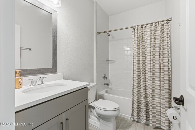26 HILLENDALE Circle, St. Johns, FL 32259