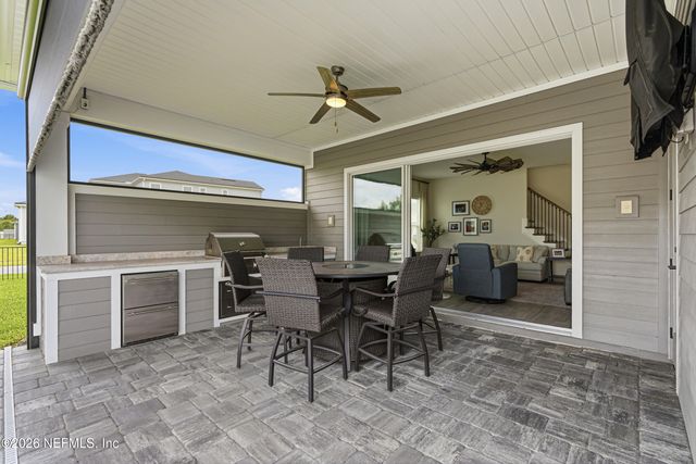 26 HILLENDALE Circle, St. Johns, FL 32259