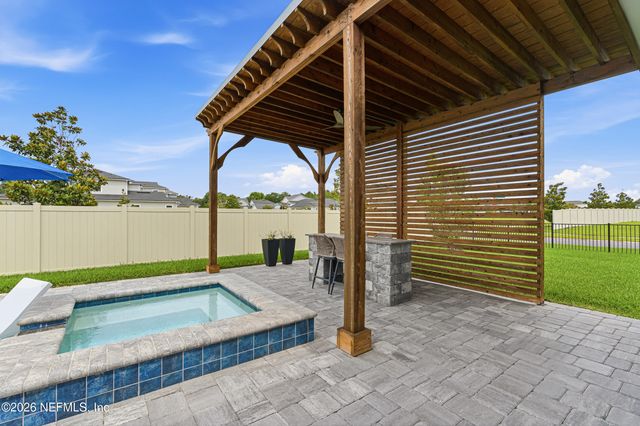 26 HILLENDALE Circle, St. Johns, FL 32259