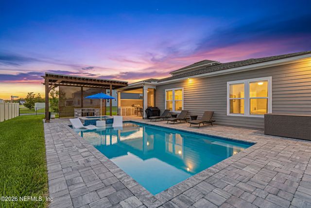 26 HILLENDALE Circle, St. Johns, FL 32259