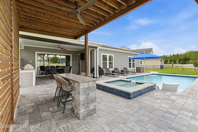 26 HILLENDALE Circle, St. Johns, FL 32259