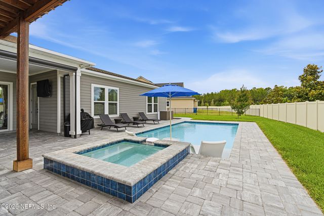 26 HILLENDALE Circle, St. Johns, FL 32259