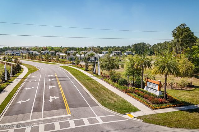 26 HILLENDALE Circle, St. Johns, FL 32259
