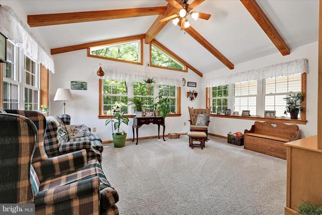 569 TEXTER MOUNTAIN RD, Robesonia, PA 19551