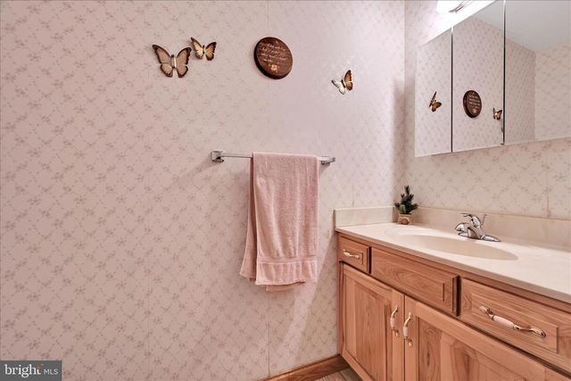 569 TEXTER MOUNTAIN RD, Robesonia, PA 19551