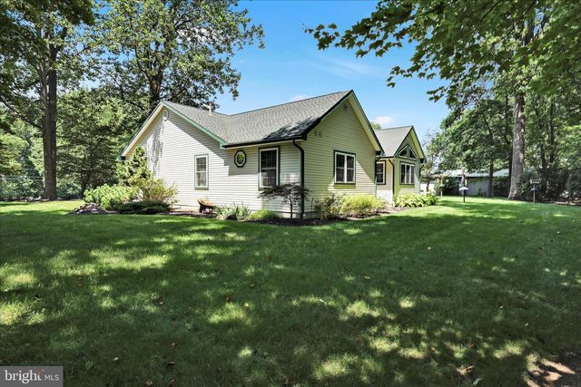 569 TEXTER MOUNTAIN RD, Robesonia, PA 19551
