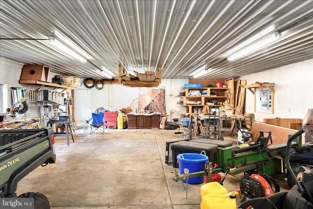 569 TEXTER MOUNTAIN RD, Robesonia, PA 19551